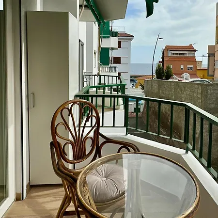 La Casita 2br - Pool, Parking & Aircon 坎德拉里亚