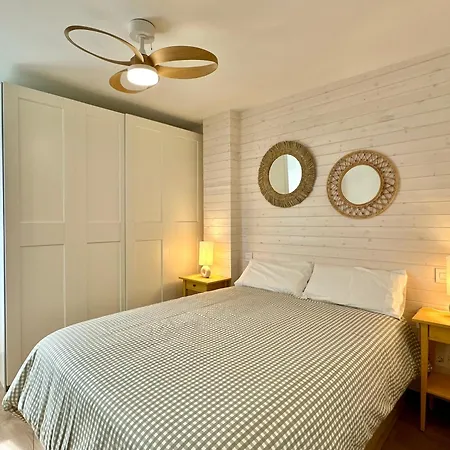 La Casita 2br - Pool, Parking & Aircon