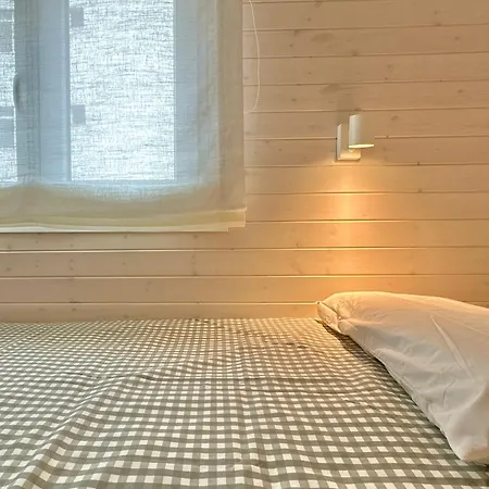 La Casita 2br - Pool, Parking & Aircon Apartment