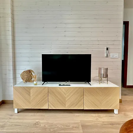 La Casita 2br - Pool, Parking & Aircon Apartment Candelaria